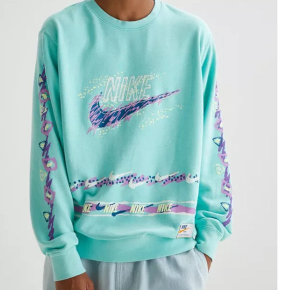 UO Nike Pullover Sweatshirt - Picture 2 of 8